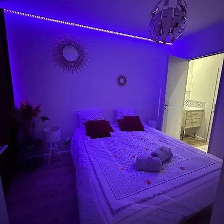 And Jacuzzi Privee Avec Terasse Apartment